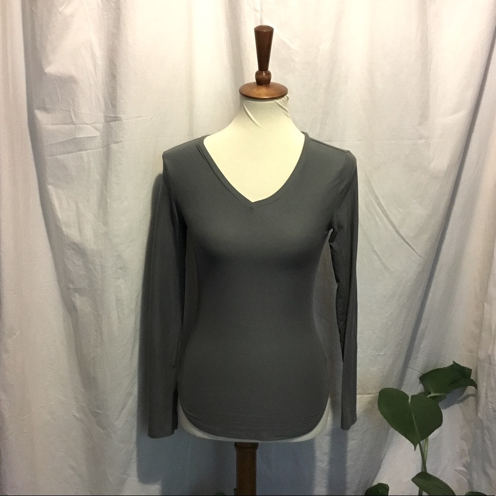 Long sleeve t-shirt